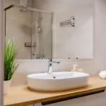 Apartament Monia Center *